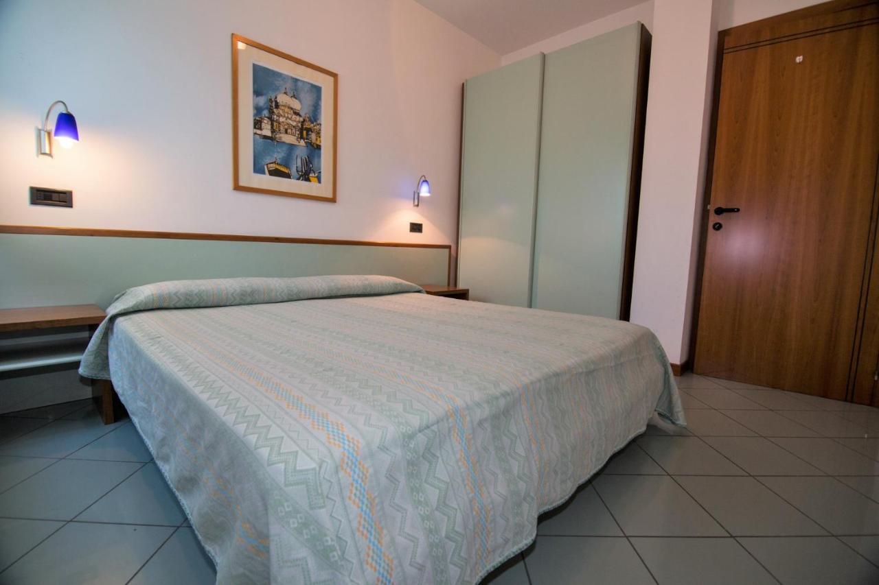 Appartamento Mediterraneo San Benedetto del Tronto Buitenkant foto