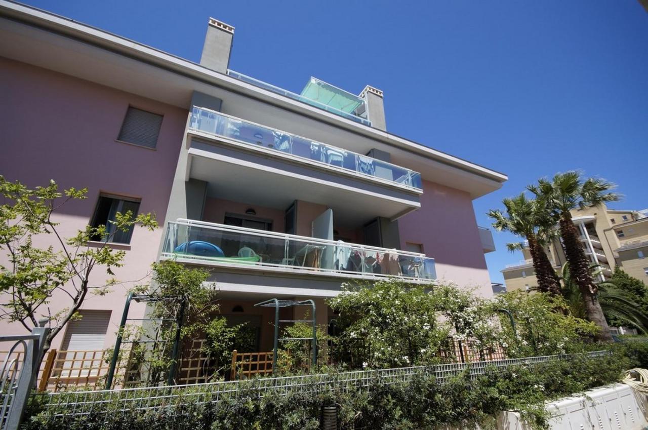 Appartamento Mediterraneo San Benedetto del Tronto Buitenkant foto